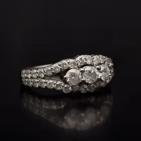 18K White Gold and Diamond Cluster Ring