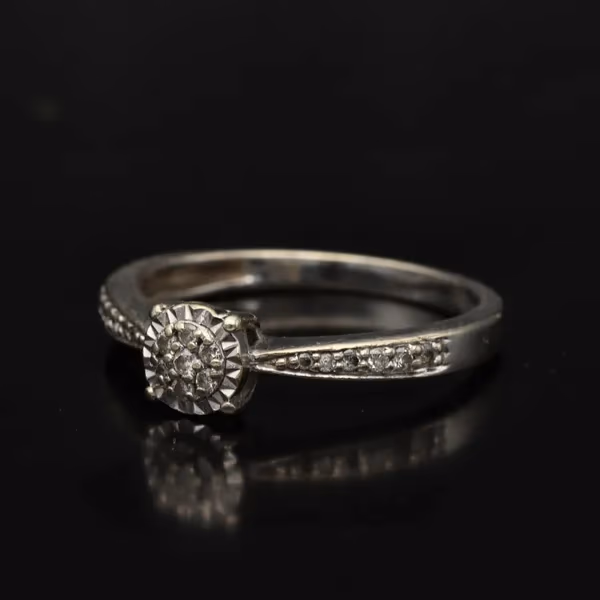 9ct Gold Diamond Ring