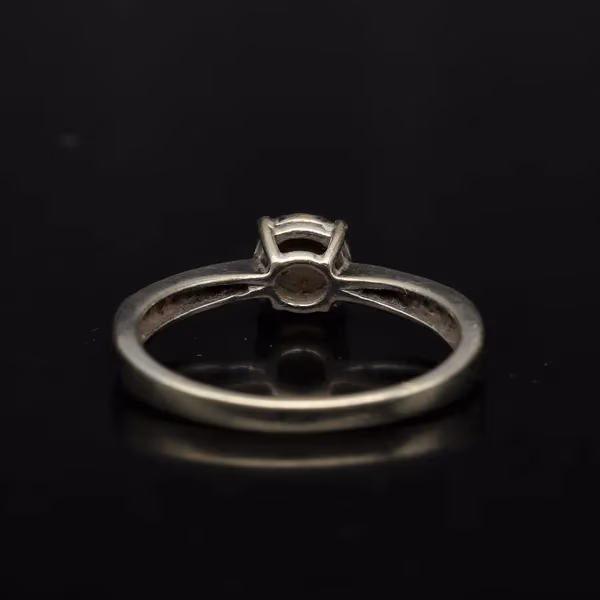 9ct Gold Diamond Ring