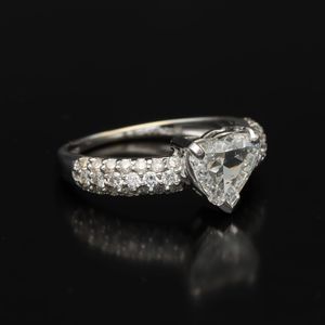 ‘D’ Diamond and 18ct White Gold Heart Ring