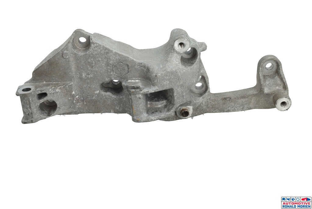 Used Air conditioning bracket Peugeot 3008 II (M4/MC/MJ/MR) 1.2 12V e-THP PureTech 130 Price € 29,00 Margin scheme offered by Automaterialen Ronald Morien B.V.