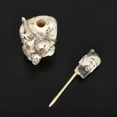 Carved Perfume Bottle Figure Other Collectables Hemswell Antique