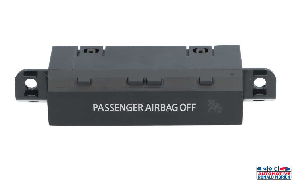 Usagé Airbag témoin Mitsubishi Space Star (A0) 1.2 12V Prix € 19,00 Règlement à la marge proposé par Automaterialen Ronald Morien B.V.