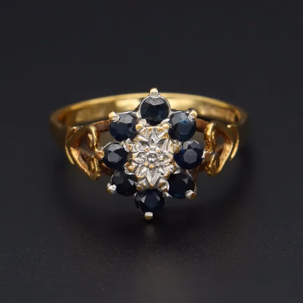 18ct Gold Diamond Sapphire Ring. London 1977
