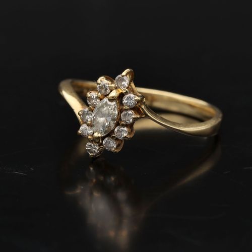 18ct Gold Diamond Marquise Ring image-3