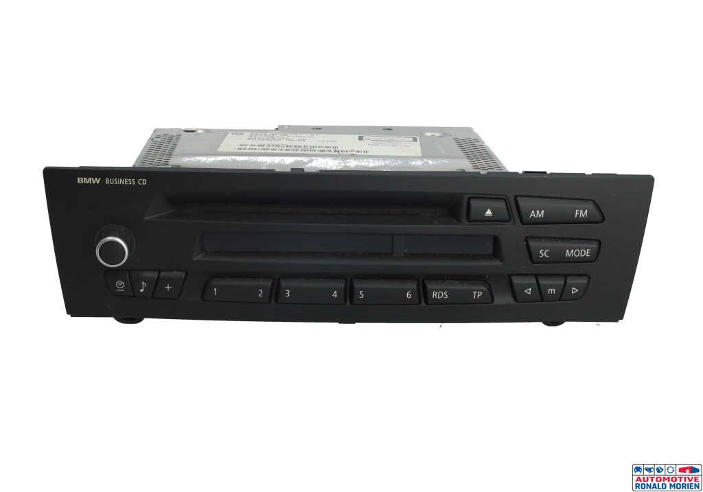 Gebrauchte Radio CD Spieler BMW 1 serie (E87/87N) 116d 16V Preis € 40,00 Margenregelung angeboten von Automaterialen Ronald Morien B.V.