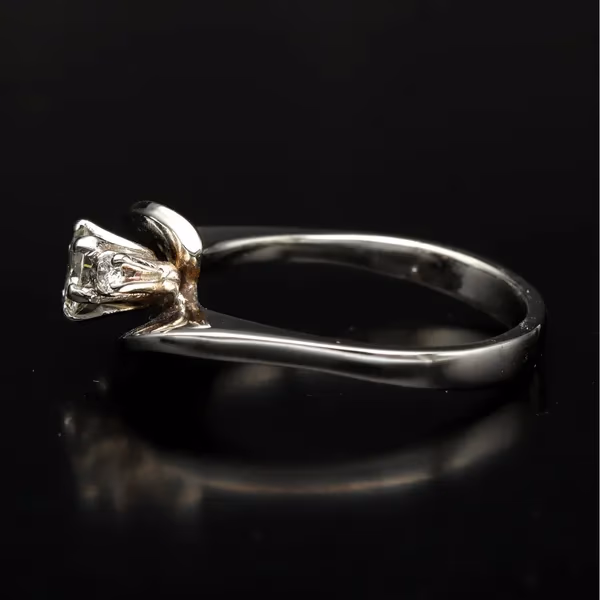 Platinum Diamonds Ring
