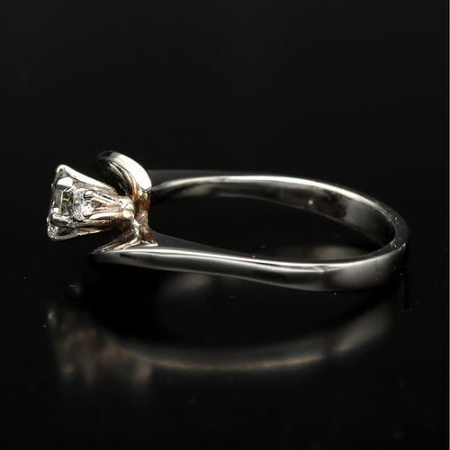 Platinum Diamonds Ring image-4