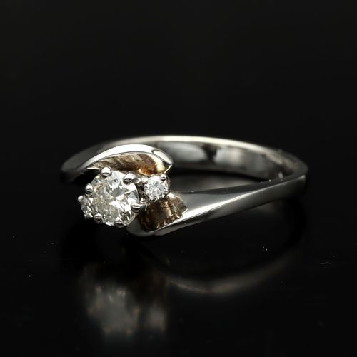 Platinum Diamonds Ring image-3