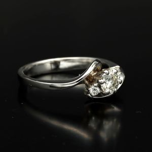Platinum Diamonds Ring