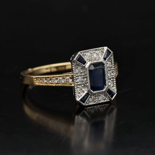 18ct Gold Sapphire and Diamond Art Deco Ring image-1