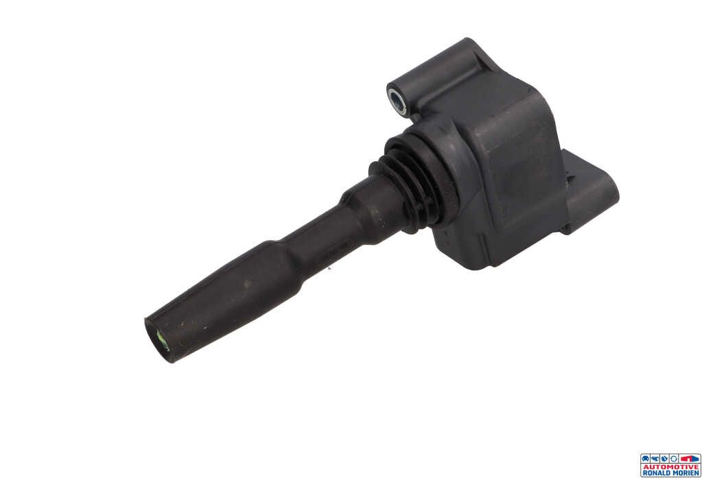New Pen ignition coil Volkswagen Golf VIII (CD1) 1.5 eTSI 16V Price € 15,00 Inclusive VAT offered by Automaterialen Ronald Morien B.V.