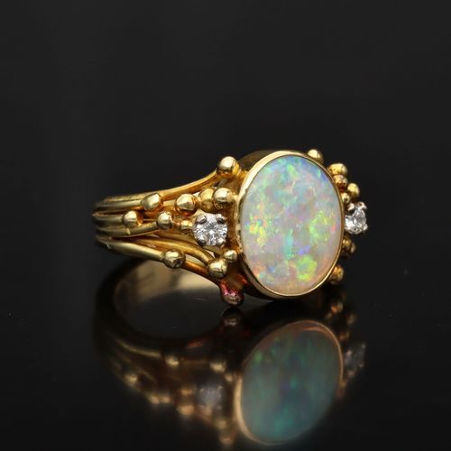 Vintage 18ct Gold Opal and Diamond Ring image-1