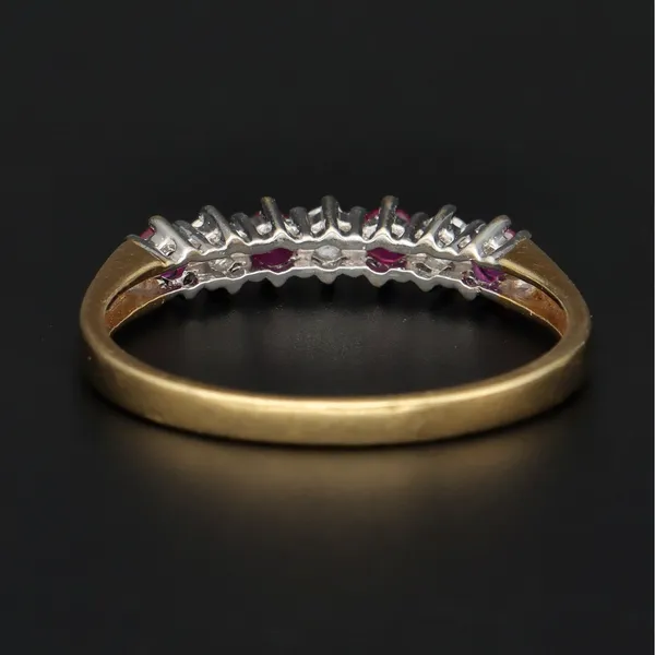 18ct Gold Ruby and Diamond Ring
