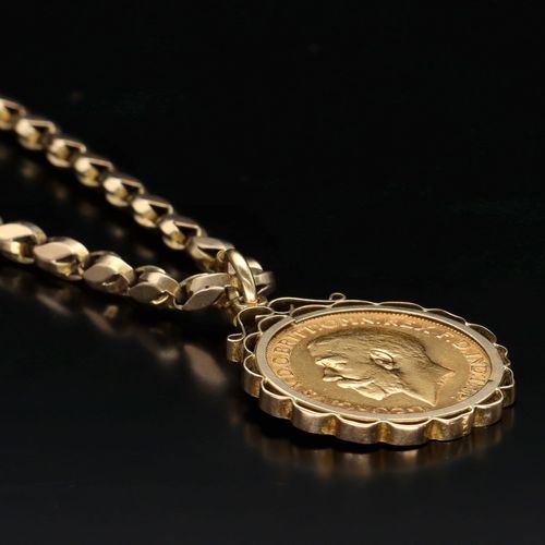 9ct Gold Mount George V Full Sovereign Necklace image-4