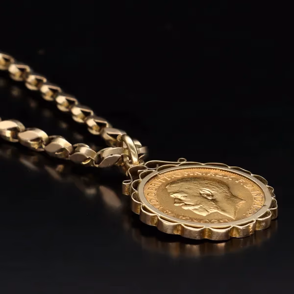 9ct Gold Mount George V Full Sovereign Necklace