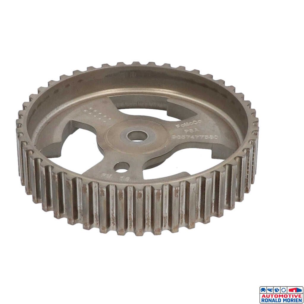 Used Camshaft sprocket Peugeot 508 SW (8E/8U) 1.6 HDiF 16V Price € 20,00 Inclusive VAT offered by Automaterialen Ronald Morien B.V.