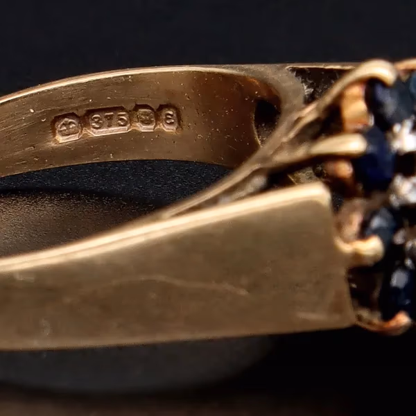 Retro Gold Sapphire Diamond Ring