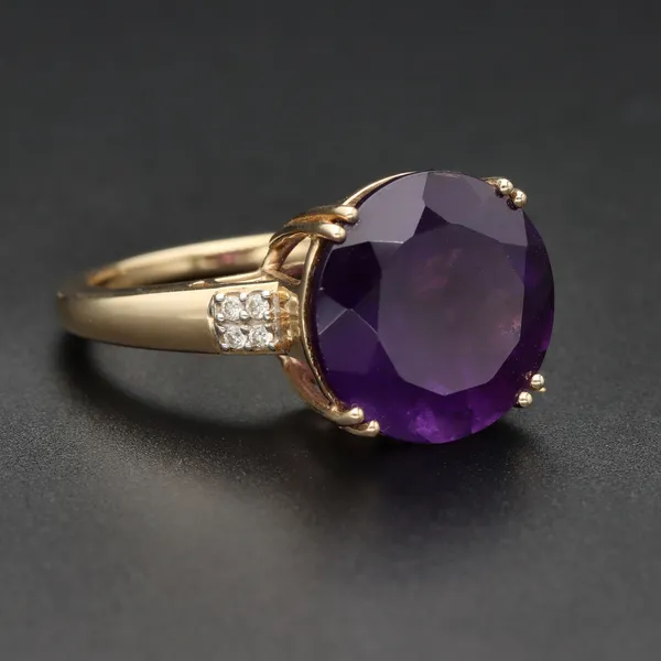 Vintage 14k Gold Amethyst and Diamond Ring