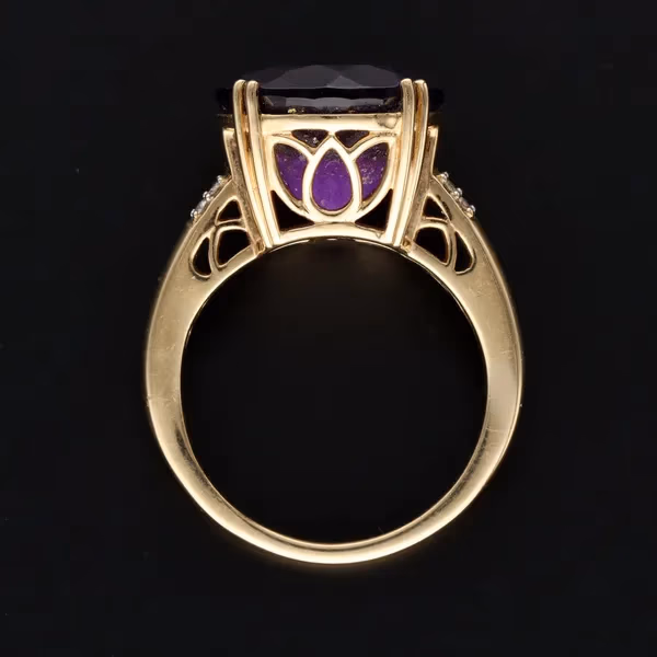 Vintage 14k Gold Amethyst and Diamond Ring