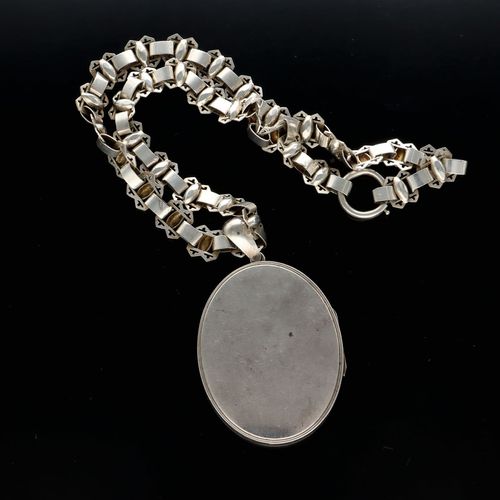 Silver Collar Locket image-5