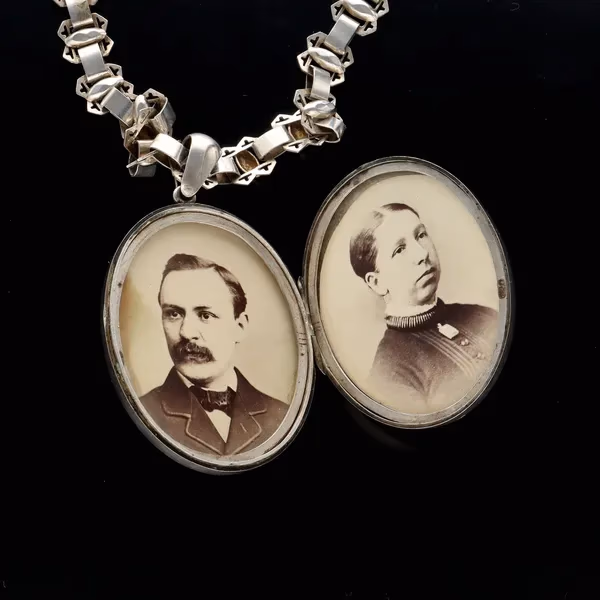 Silver Collar Locket