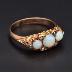 9ct Gold Opal & Pearl Ring