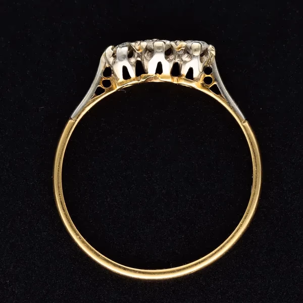 18ct Gold Platinum Diamond Ring