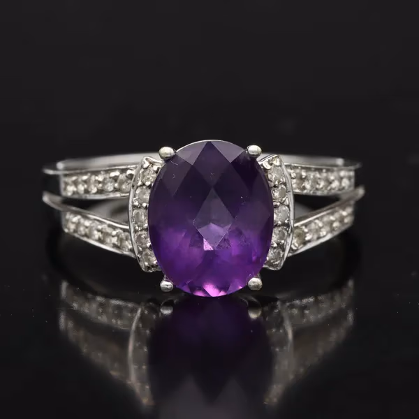 18ct Gold Amethyst, Diamond Ring