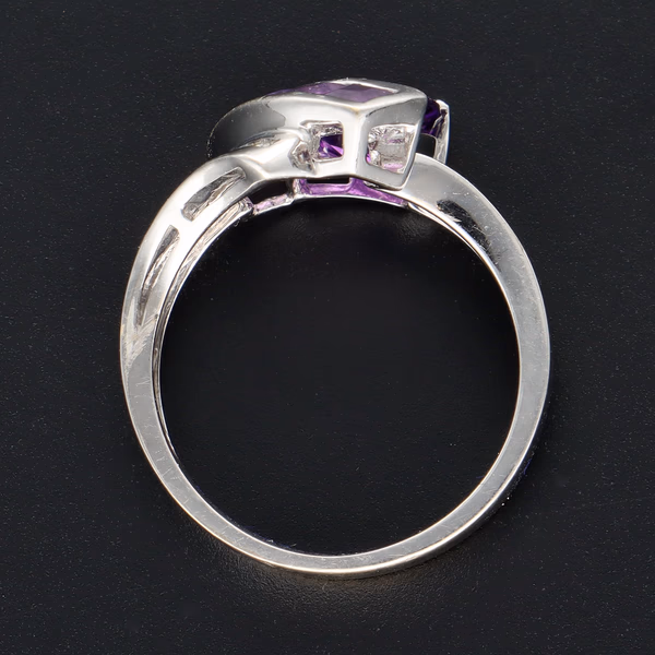 14ct White Gold Amethyst and Diamond Ring