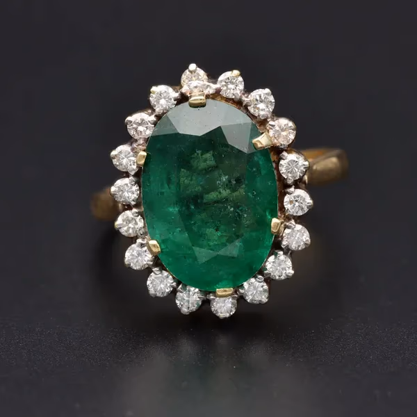 18ct Yellow Gold Emerald & Diamond Ring