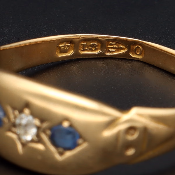 18ct Gold Sapphire and Diamond Ring