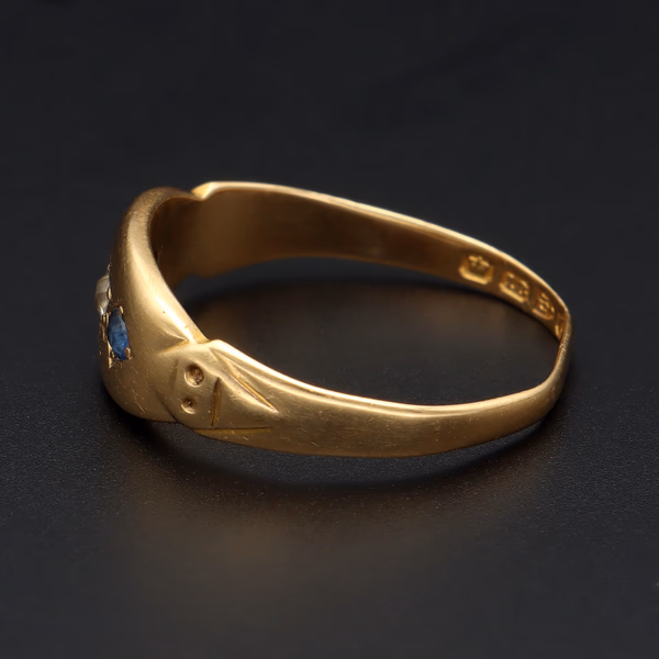 18ct Gold Sapphire and Diamond Ring