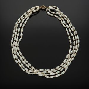 Rice Pearl Necklace