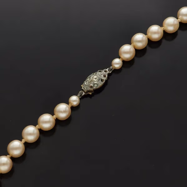 Vintage Pearl Necklace