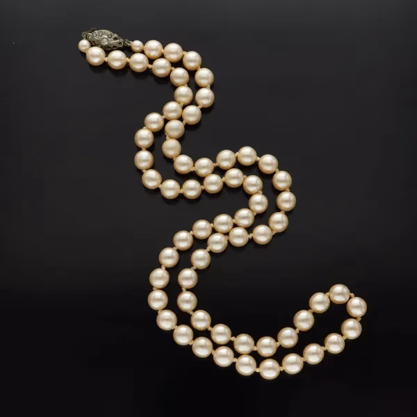 Vintage Pearl Necklace