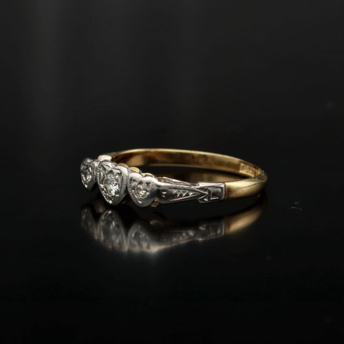 18ct Gold and Platinum Diamond Ring image-3