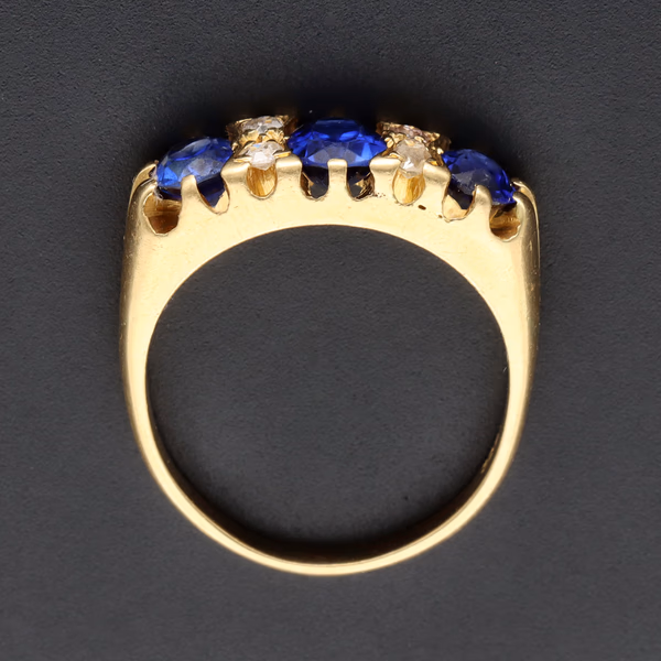 18ct Yellow Gold Sapphire & Diamond Ladies' Ring