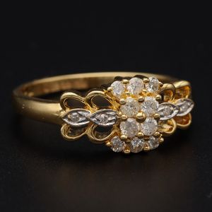 18ct Gold Diamond Ring