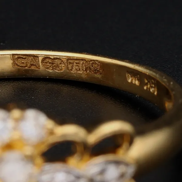 18ct Gold Diamond Ring
