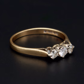 9ct Gold Diamond Ring