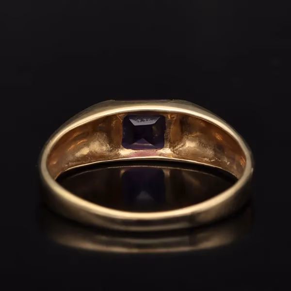 Gold Deco Design Amethyst Ring
