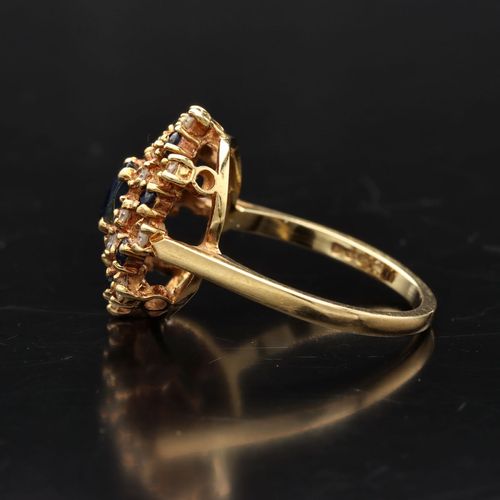 18ct Gold Sapphire Diamond Ring. London 1972 image-3