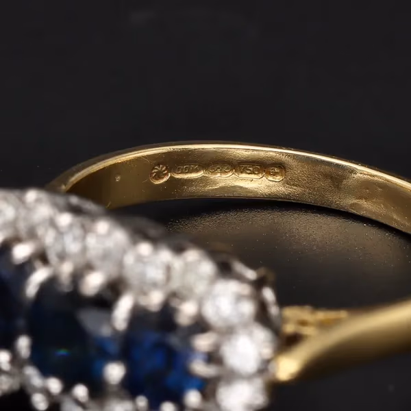 18ct Gold Sapphire and Diamond Ring