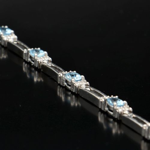 14ct Gold Aquamarine and Diamond Bracelet image-3