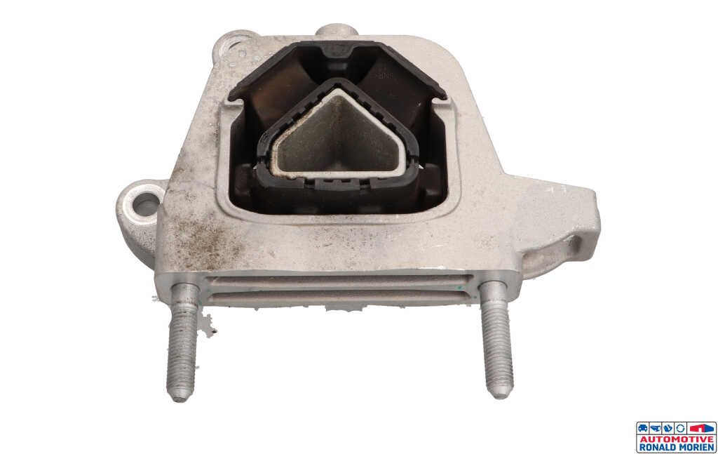 Used Engine mount Peugeot 208 II (UB/UH/UP) e-208 Price € 54,99 Inclusive VAT offered by Automaterialen Ronald Morien B.V.