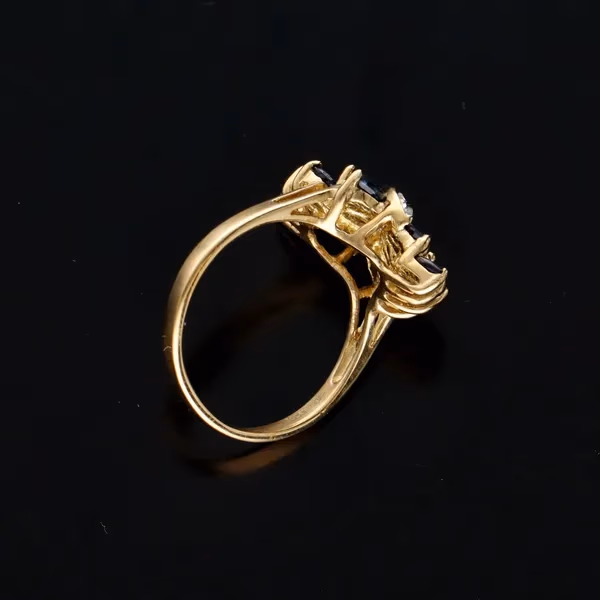 Gold Sapphire Diamond Ring