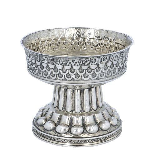 Edwardian Silver Replica of The Holms ‘Tudor’ Cup image-1