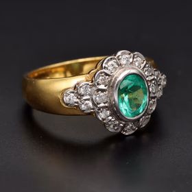 18ct Yellow Gold Emerald & Diamond Ring