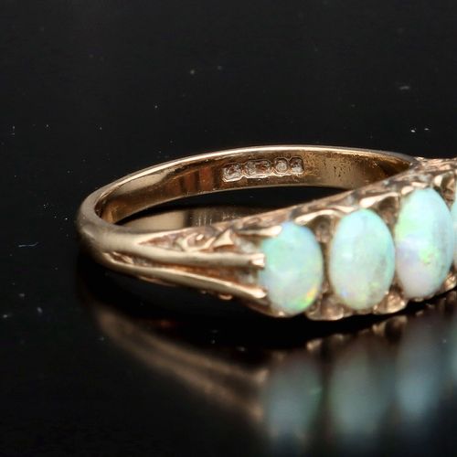 Edwardian 9ct Gold Five Stone Opal Ring image-6